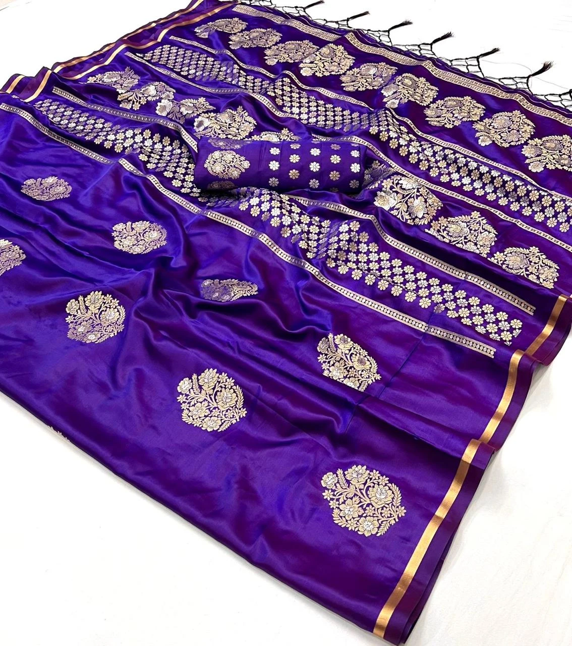 Rajtex Kanthkala Topaz Silk Wholesale Fancy Silk Catalog — Wholesale Sarees, rajtex wholesale from Surat - Gallery Image 7